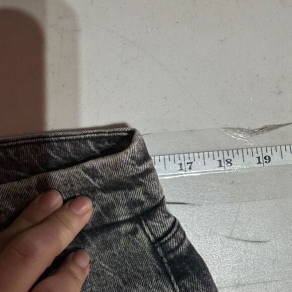 Good American Womens Curve Twist Slit Hem Straight Jeans Charcoal Gray Size 8/29 - Picture 11 of 13